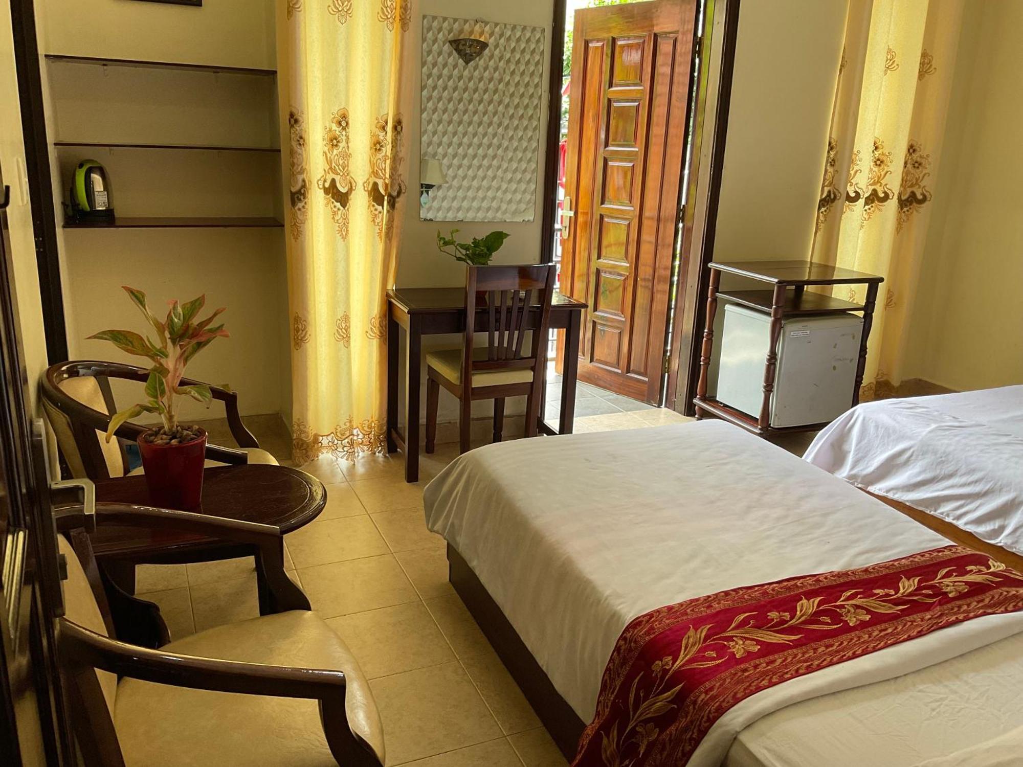 Khach San Minh Chau - Hoa Hung Hotel Ho Chi Minh City Exterior photo