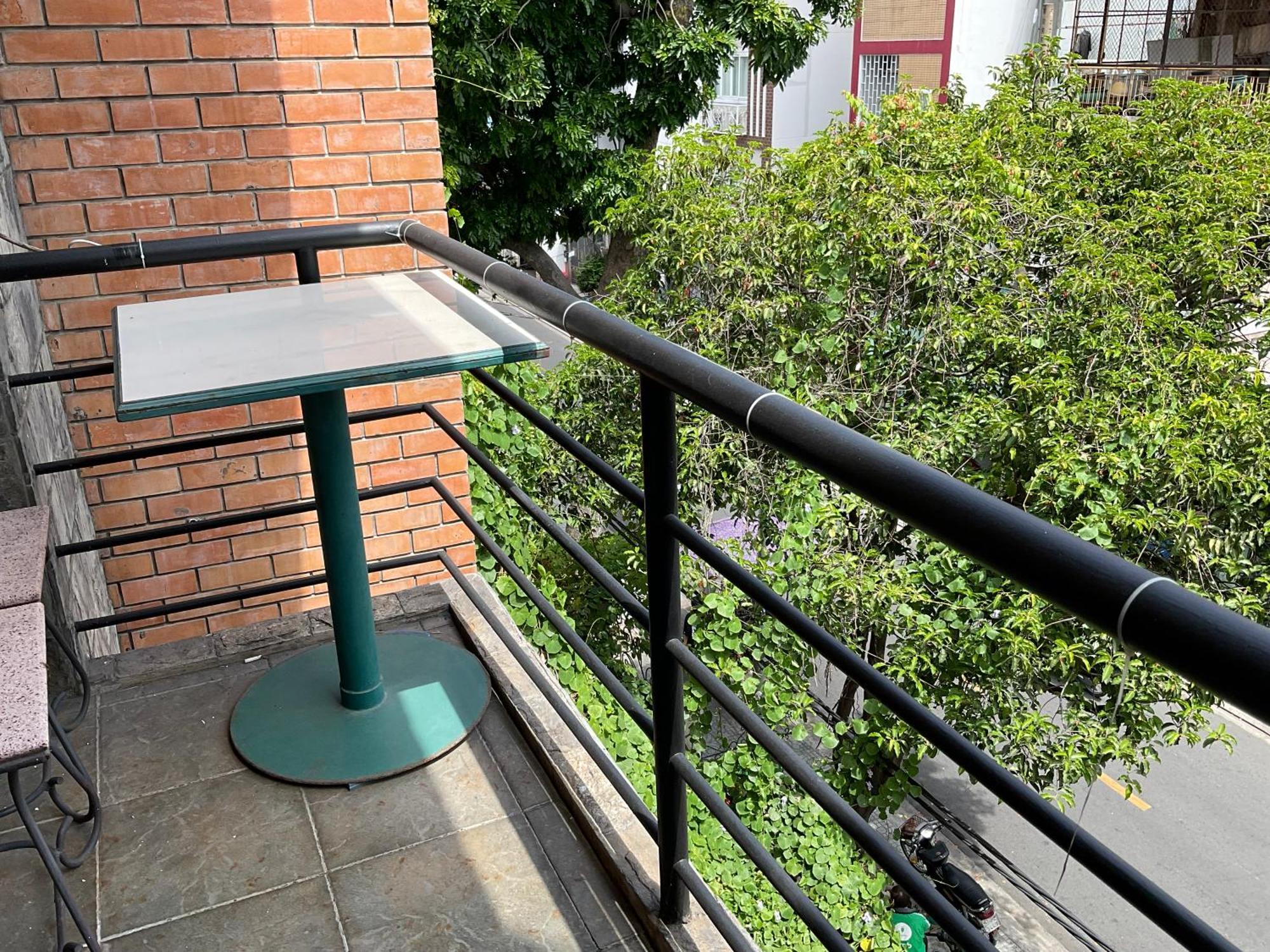 Khach San Minh Chau - Hoa Hung Hotel Ho Chi Minh City Exterior photo